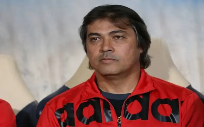 أشرف قاسم: أرفض تواجد أي عضو من مجلس إدارة الأندية داخل أرض الملعب